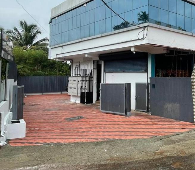 New Star Homes Kotamangalam Buitenkant foto